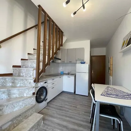 Apartament In 36609 *