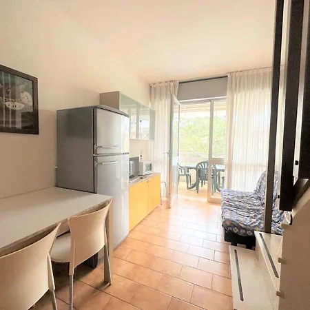 Apartament In 36609 *